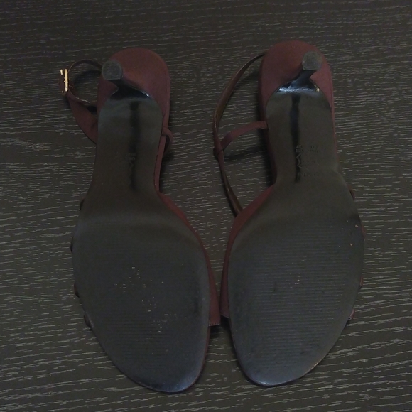 🔥SALE🔥Rhinestone the touch of Nina heels size 7 - Picture 5 of 6